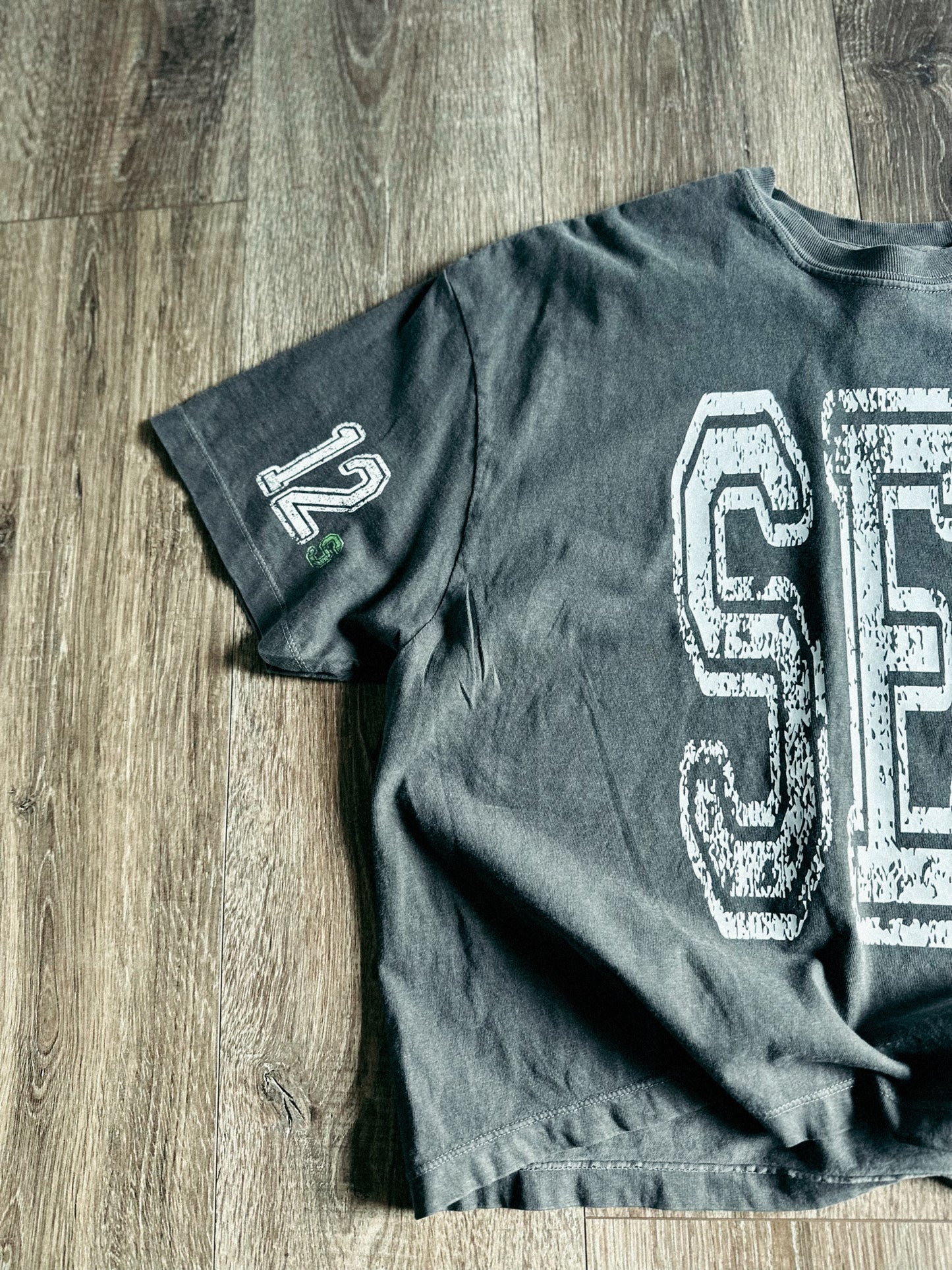 SEA retro-boxy graphic tee