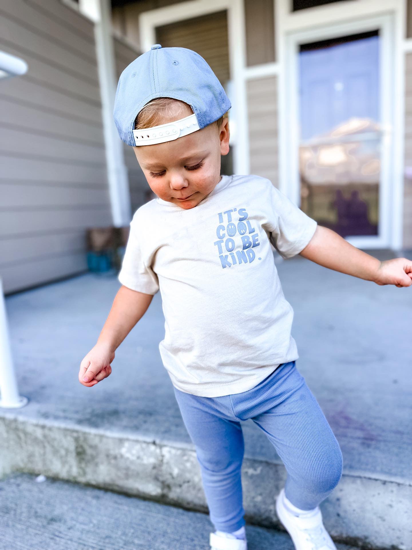 It's cool to be kind-AK Graphic Tee