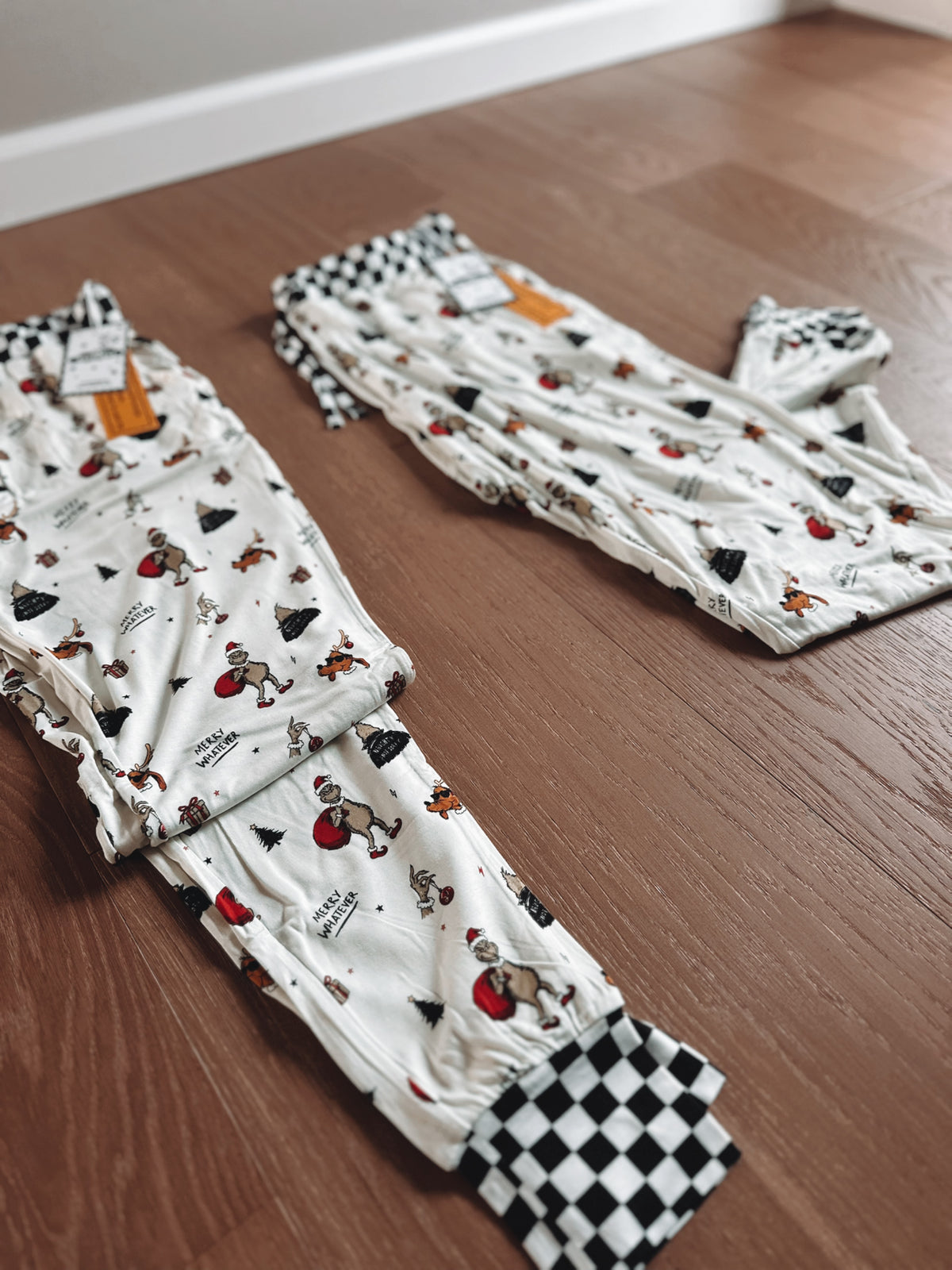 Merry Mischief-Men’s Bamboo Joggers RTS